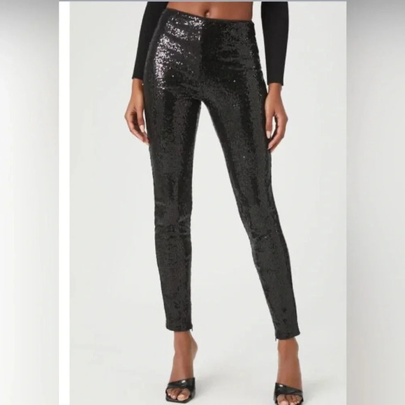 FOREVER 21 Black sequined pants - BNWT
Size large 
Shiny! - Picture 1 of 9